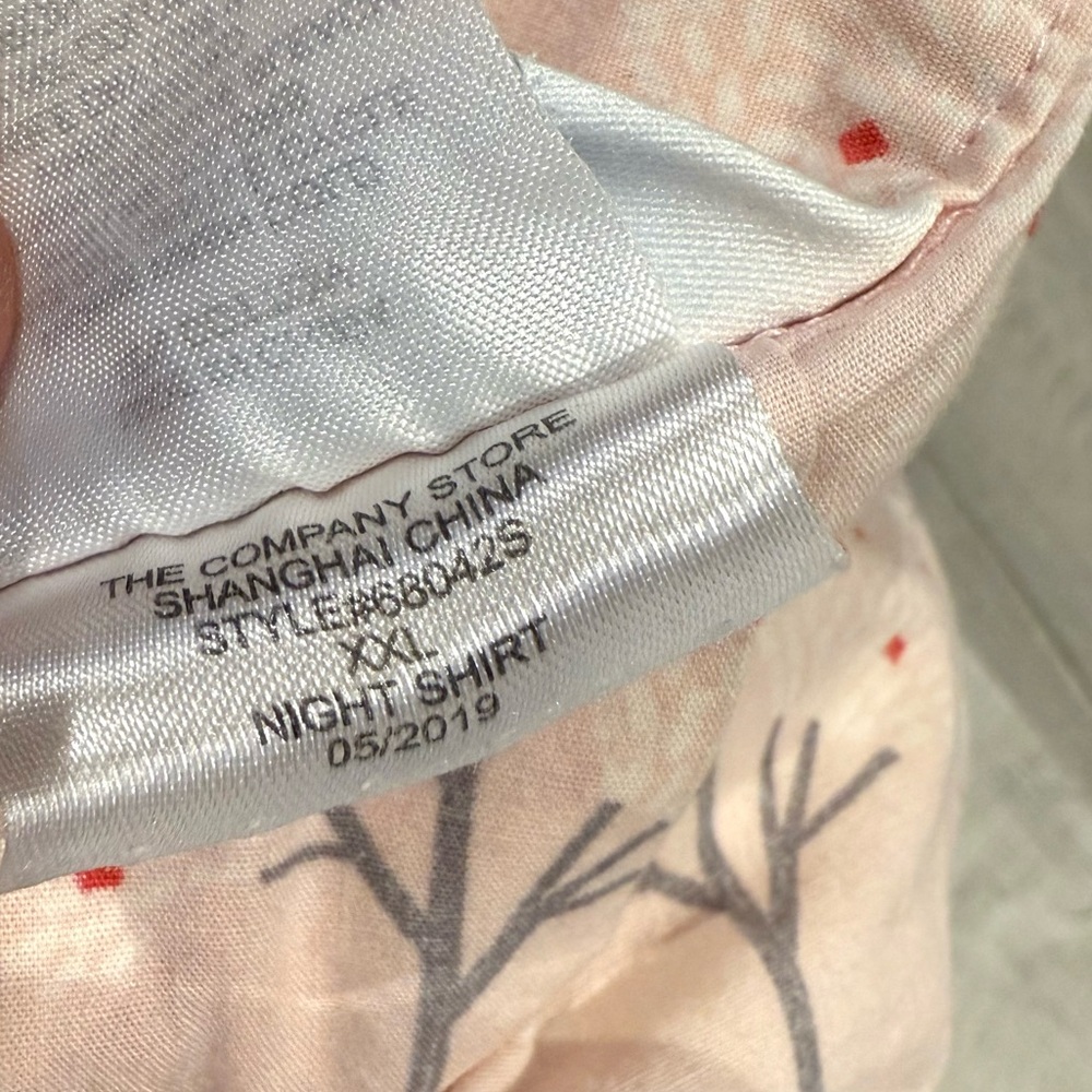 The Company Store Red Bird/White tree Print Nightgown Size XXL - Picture 3 of 3